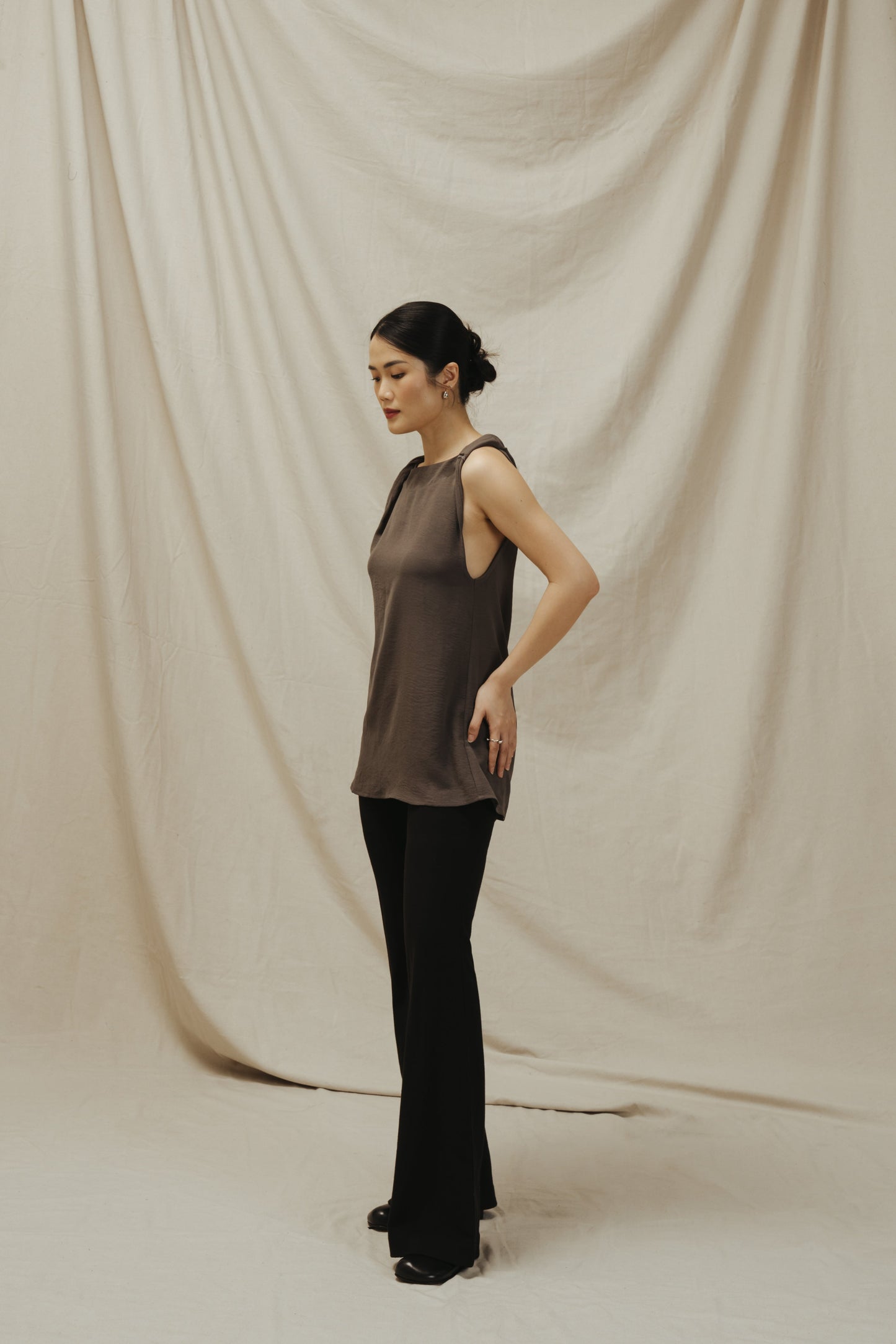 Bea Twisted Top | Gray
