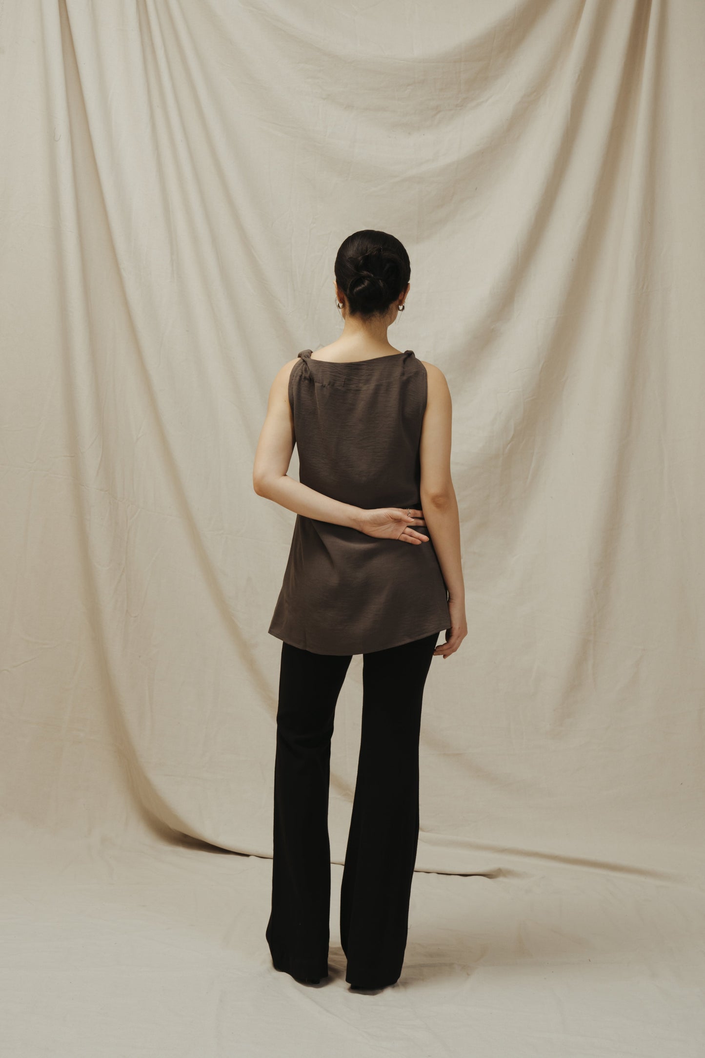 Bea Twisted Top | Gray